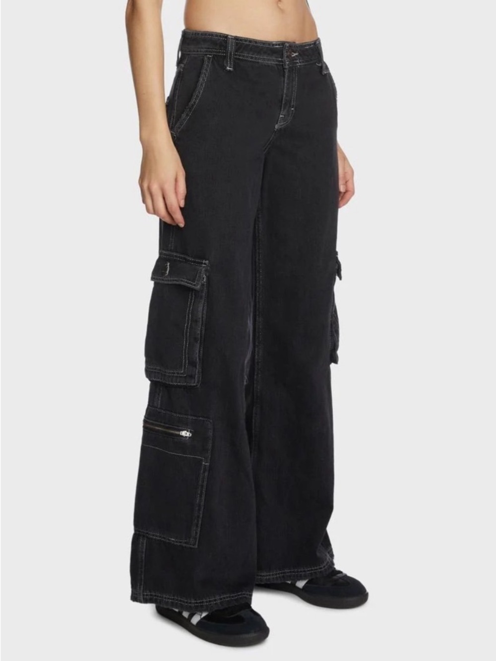 Wide Leg Cargo Jeans - Black
